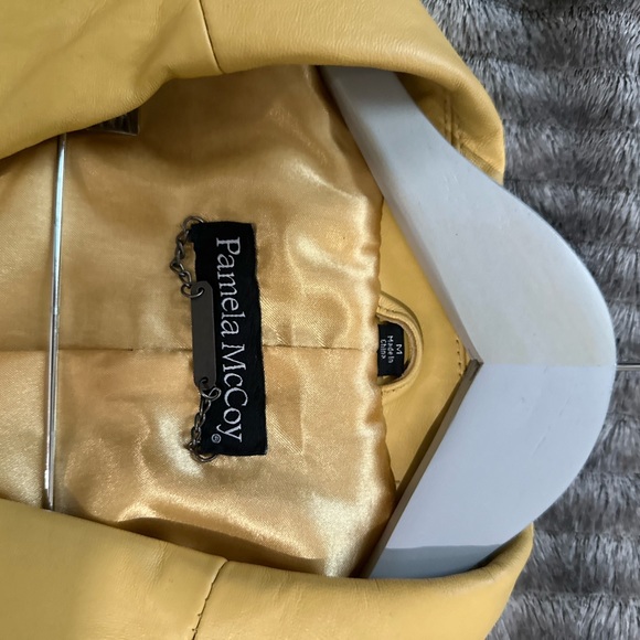 Yellow/Gold Leather Blazer - Picture 3 of 5